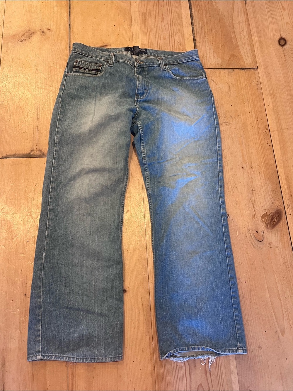 U.S. Polo Assn. Men’s Blue Denim Jeans Straight Fit Mid Rise Light Wash 36/30